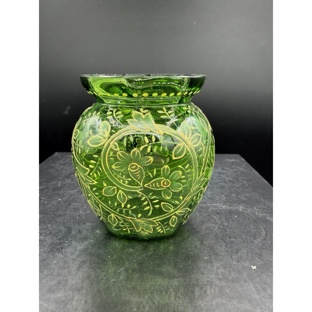 💚✨ Vintage Emerald Green Glass Vase w/ Hand-Painted Gold Leaf & Scroll Pattern